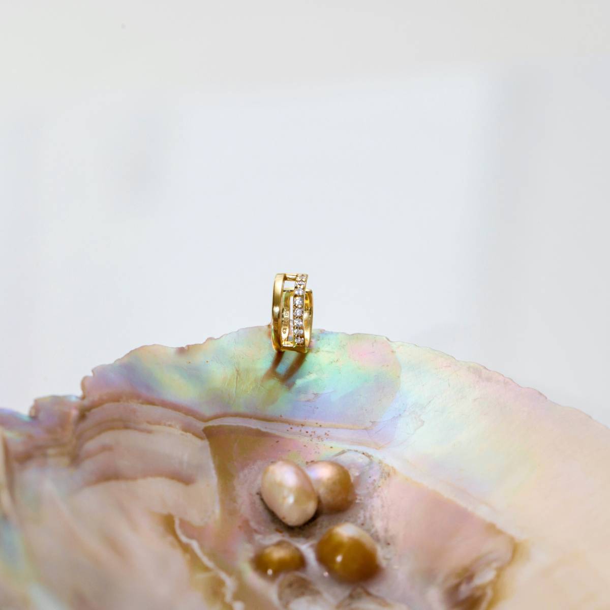 Mira Earcuff Gold